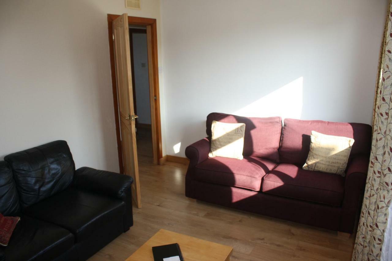 Inver Bay Apartment Tain Exteriör bild